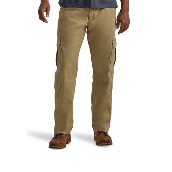 Wrangler Men's Relaxed Fit Fleece Lined Cargo Pant - Picture 10 of 12
